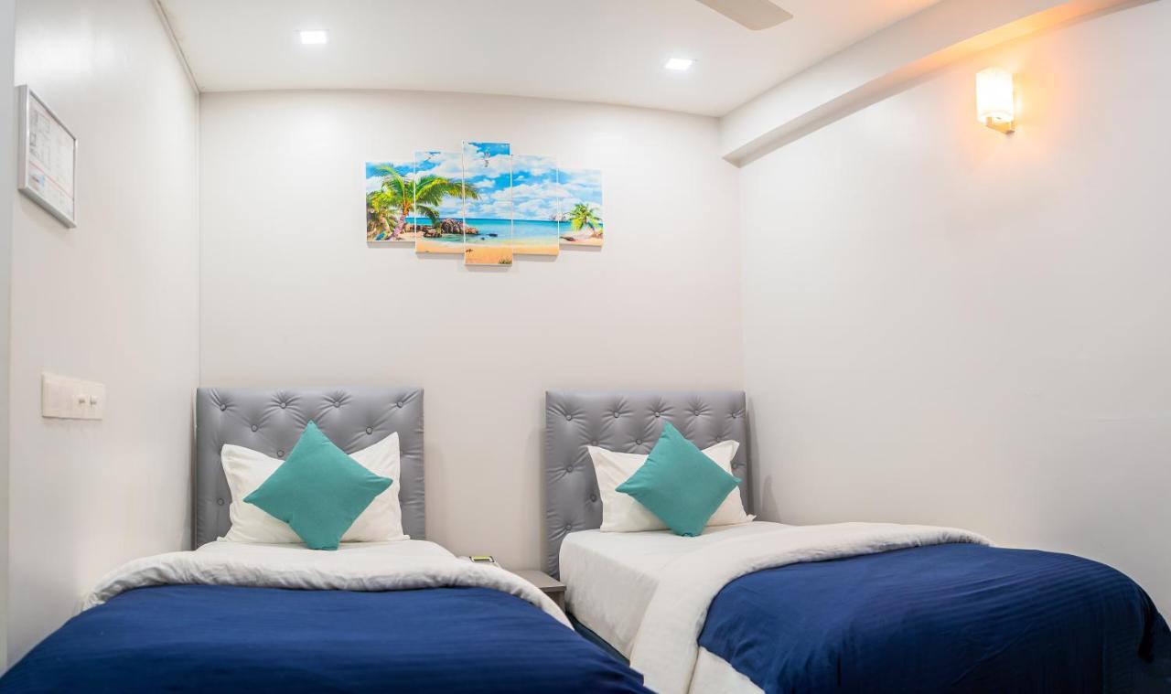 Tour Inn Мале Екстер'єр фото