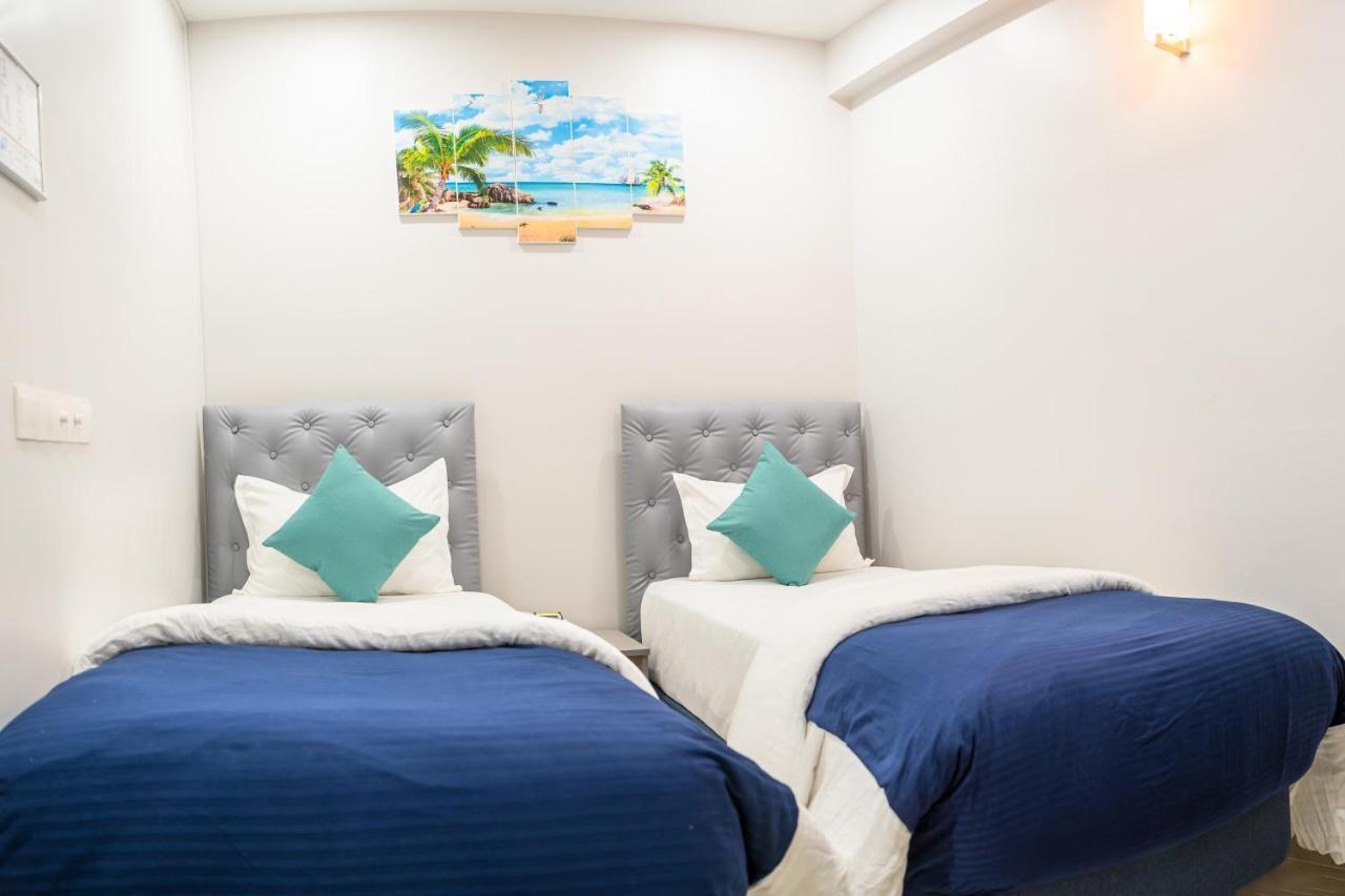 Tour Inn Мале Екстер'єр фото