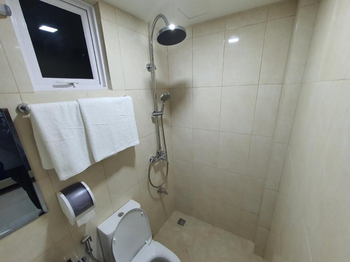 Tour Inn Мале Екстер'єр фото